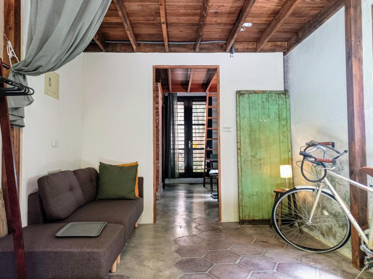 Historical Townhouse In City Center Tainan Luaran gambar